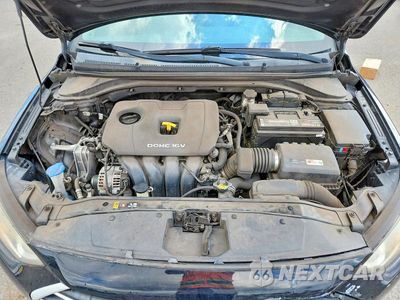 Zdjęcie 11 z 12 samochodu: 2018 HYUNDAI ELANTRA SEL VIN:5NPD84LF3JH228077 - miniatura