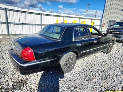 Trzecie zdjęcie samochodu z tyłu: 2010 MERCURY GRAND MARQUIS LS VIN:2MEBM7FV6AX621737 - miniatura