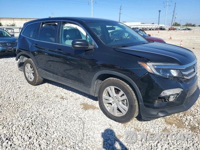 Czwarte zdjęcie samochodu z boku: 2018 HONDA PILOT LX VIN:5FNYF6H12JB070135 - miniatura