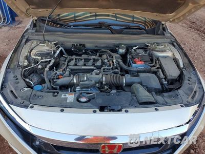 Zdjęcie 11 z 12 samochodu: 2018 HONDA ACCORD TOURING VIN:1HGCV1F98JA059238 - miniatura
