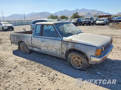 Czwarte zdjęcie samochodu z boku: 1985 NISSAN PICKUP BASE VIN:JN6ND06S4FW020158 - miniatura