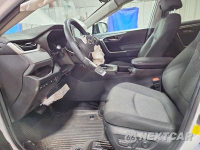 Zdjęcie 7 z 14 samochodu: 2022 TOYOTA RAV4 XLE VIN:4T3RWRFV3NU061150 - miniatura
