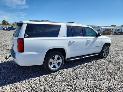 Trzecie zdjęcie samochodu z tyłu: 2015 CHEVROLET SUBURBAN K1500 LT VIN:1GNSKJKC0FR742121 - miniatura