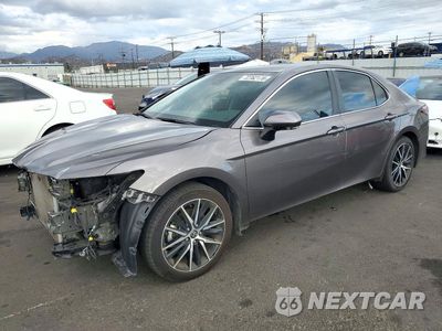 2024 TOYOTA CAMRY SE 4T1G11AK2RU880928 - główne zdjęcie licytacji z USA - miniatura