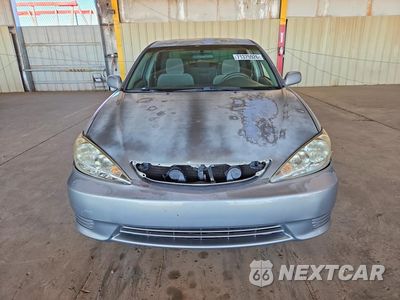 Piąte zdjęcie samochodu w środku: 2006 TOYOTA CAMRY LE VIN:4T1BE32K06U661437 - miniatura