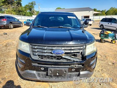 Piąte zdjęcie samochodu w środku: 2016 FORD EXPLORER POLICE INTERCEPTOR VIN:1FM5K8AR3GGC14540 - miniatura