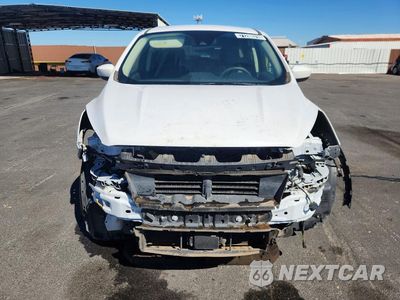 Piąte zdjęcie samochodu w środku: 2019 FORD ESCAPE SE VIN:1FMCU9GD5KUC34463 - miniatura