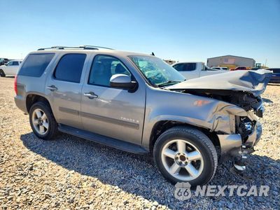 Czwarte zdjęcie samochodu z boku: 2008 CHEVROLET TAHOE C1500 VIN:1GNFC13038J181871 - miniatura