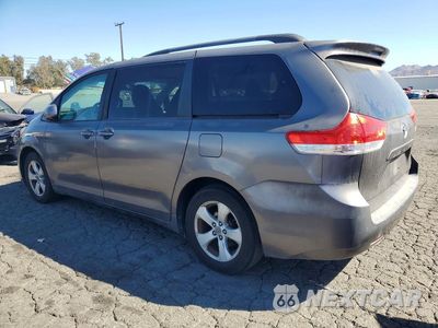 Drugie zdjęcie samochodu z przodu: 2012 TOYOTA SIENNA LE VIN:5TDKK3DC4CS193912 - miniatura