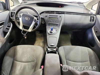 Zdjęcie 8 z 12 samochodu: 2010 TOYOTA PRIUS II VIN:JTDKN3DU8A0209481 - miniatura