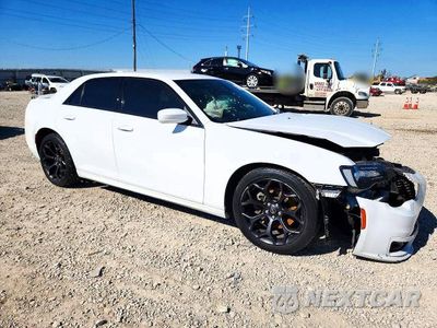 Czwarte zdjęcie samochodu z boku: 2019 CHRYSLER 300 S VIN:2C3CCABT6KH704935 - miniatura