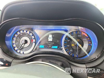 Zdjęcie 9 z 13 samochodu: 2016 CHRYSLER 300 S VIN:2C3CCABGXGH320960 - miniatura