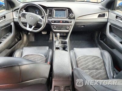 Zdjęcie 8 z 12 samochodu: 2019 HYUNDAI SONATA SPORT VIN:5NPE34AF8KH736214 - miniatura