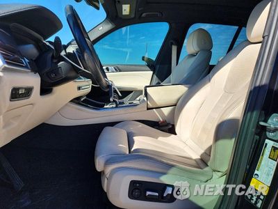 Zdjęcie 7 z 13 samochodu: 2019 BMW X5 XDRIVE40I VIN:5UXCR6C53KLL36688 - miniatura