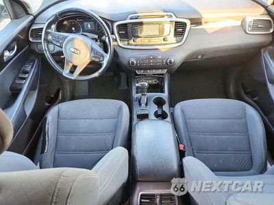 Zdjęcie 8 z 13 samochodu: 2016 KIA SORENTO LX V6 VIN:5XYPGDA56GG012640 - miniatura