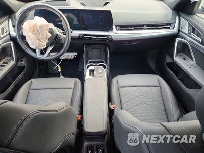 Zdjęcie 8 z 14 samochodu: 2023 BMW X1 XDRIVE28I VIN:WBX73EF00P5W92500 - miniatura