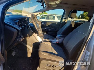 Zdjęcie 7 z 13 samochodu: 2014 FORD ESCAPE SE VIN:1FMCU9G92EUC21668 - miniatura