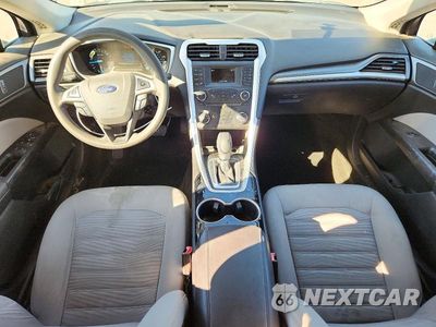 Zdjęcie 8 z 13 samochodu: 2016 FORD FUSION S VIN:3FA6P0G77GR223936 - miniatura
