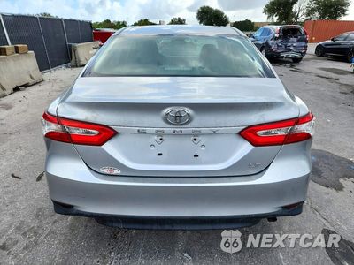 Zdjęcie 6 z 12 samochodu: 2018 TOYOTA CAMRY LE VIN:4T1B11HK7JU634297 - miniatura