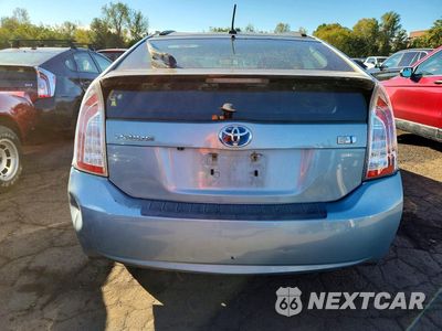 Zdjęcie 6 z 13 samochodu: 2013 TOYOTA PRIUS FOUR VIN:JTDKN3DU6D1674842 - miniatura