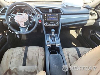 Zdjęcie 8 z 13 samochodu: 2018 HONDA CIVIC EX VIN:19XFC2F75JE205002 - miniatura