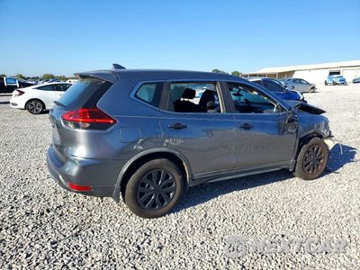 Trzecie zdjęcie samochodu z tyłu: 2017 NISSAN ROGUE S VIN:KNMAT2MTXHP592571 - miniatura