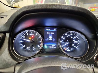 Zdjęcie 9 z 13 samochodu: 2018 NISSAN ROGUE SV VIN:KNMAT2MT7JP544189 - miniatura