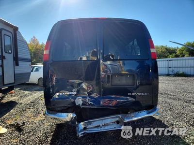 Zdjęcie 6 z 13 samochodu: 2005 CHEVROLET EXP G3500 VIN:1GAHG39U451145946 - miniatura
