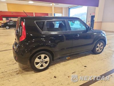 Trzecie zdjęcie samochodu z tyłu: 2019 KIA SOUL BASE VIN:KNDJN2A21K7675416 - miniatura