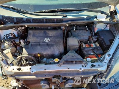 Zdjęcie 12 z 13 samochodu: 2012 TOYOTA SIENNA SPORT VIN:5TDXK3DC1CS192318 - miniatura
