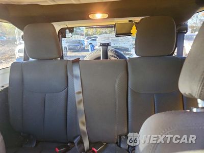 Zdjęcie 10 z 14 samochodu: 2015 JEEP WRANGLER UNLIMITED SPORT VIN:1C4BJWDG9FL711106 - miniatura