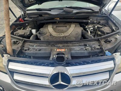 Zdjęcie 12 z 14 samochodu: 2007 MERCEDES-BENZ GL 450 4MATIC VIN:4JGBF71E87A267834 - miniatura