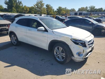 Czwarte zdjęcie samochodu z boku: 2019 MERCEDES-BENZ GLA 250 4MATIC VIN:WDCTG4GB7KU000817 - miniatura