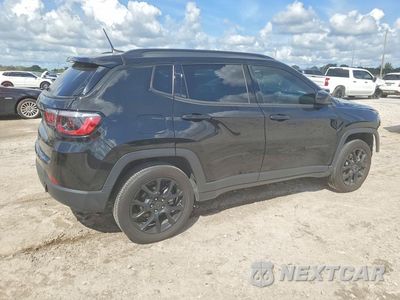 Trzecie zdjęcie samochodu z tyłu: 2025 JEEP COMPASS LATITUDE VIN:3C4NJDBN2ST586922 - miniatura