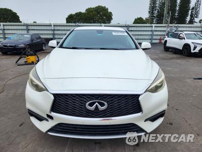 Piąte zdjęcie samochodu w środku: 2018 INFINITI QX30 LUXURY VIN:SJKCH5CP3JA051237 - miniatura