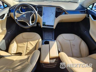 Zdjęcie 8 z 13 samochodu: 2013 TESLA MODEL S VIN:5YJSA1CP4DFP25743 - miniatura