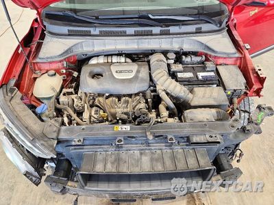 Zdjęcie 11 z 13 samochodu: 2018 HYUNDAI KONA LIMITED VIN:KM8K3CA5XJU066119 - miniatura