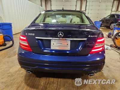 Zdjęcie 6 z 12 samochodu: 2014 MERCEDES-BENZ C 300 4MATIC VIN:WDDGF8AB0EA954654 - miniatura