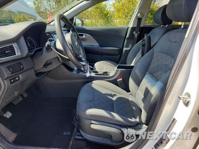 Zdjęcie 7 z 13 samochodu: 2017 KIA NIRO LX VIN:KNDCB3LC4H5074468 - miniatura