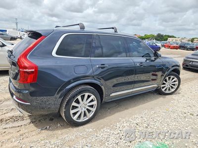 Trzecie zdjęcie samochodu z tyłu: 2016 VOLVO XC90 T6 VIN:YV4A22PL9G1025989 - miniatura