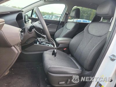 Zdjęcie 7 z 14 samochodu: 2019 HYUNDAI SANTA FE SEL 2.4L VIN:5NMS3CAD6KH136056 - miniatura