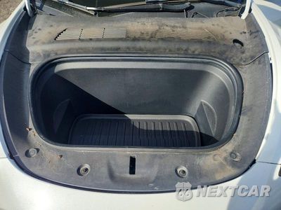 Zdjęcie 12 z 13 samochodu: 2021 TESLA MODEL Y VIN:5YJYGDEEXMF198281 - miniatura