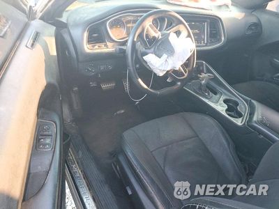 Zdjęcie 8 z 12 samochodu: 2018 DODGE CHALLENGER SXT VIN:2C3CDZAG1JH127990 - miniatura