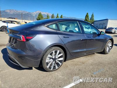 Trzecie zdjęcie samochodu z tyłu: 2025 TESLA MODEL 3 VIN:5YJ3E1EB8SF060854 - miniatura