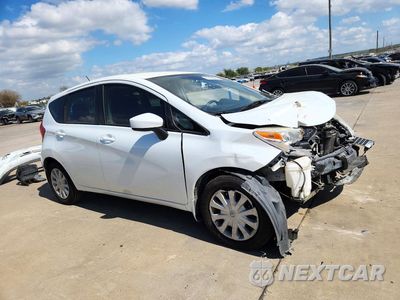 Czwarte zdjęcie samochodu z boku: 2015 NISSAN VERSA NOTE SV VIN:3N1CE2CP4FL400435 - miniatura