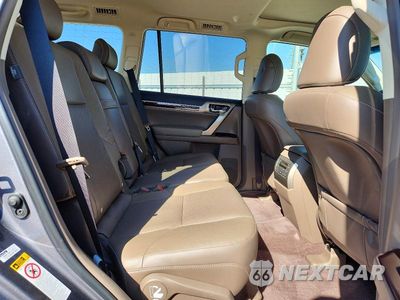 Zdjęcie 11 z 14 samochodu: 2016 LEXUS GX 460 VIN:JTJBM7FX6G5135150 - miniatura