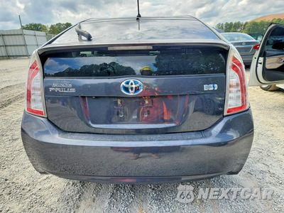 Zdjęcie 6 z 12 samochodu: 2015 TOYOTA PRIUS TWO VIN:JTDKN3DU9F0479231 - miniatura