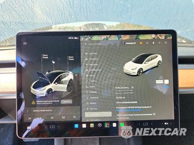 Zdjęcie 9 z 12 samochodu: 2022 TESLA MDL 3 VIN:5YJ3E1EB1NF205558 - miniatura