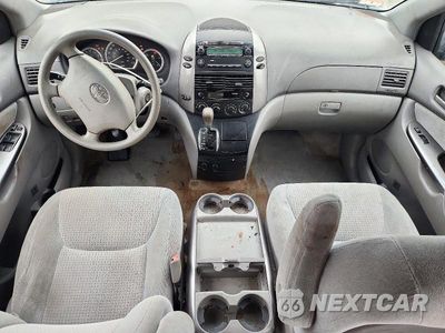 Zdjęcie 8 z 13 samochodu: 2009 TOYOTA SIENNA CE 7-PASSENGER VIN:5TDZK23C69S228338 - miniatura
