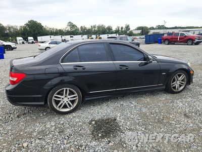 Trzecie zdjęcie samochodu z tyłu: 2012 MERCEDES-BENZ C 250 VIN:WDDGF4HB5CR215521 - miniatura